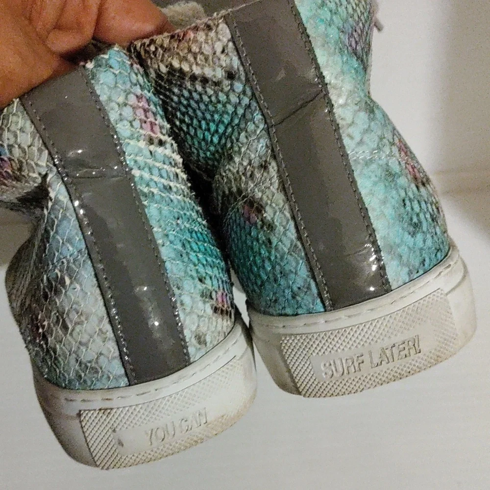 P448 Pastel Rainbow Snake Print Sneakers 38
